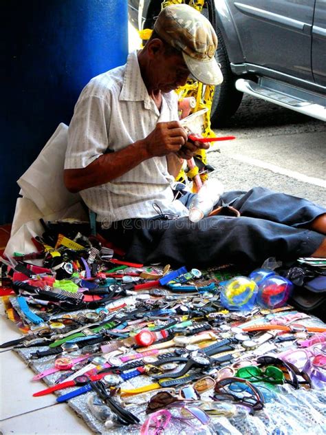 selling watches on the street